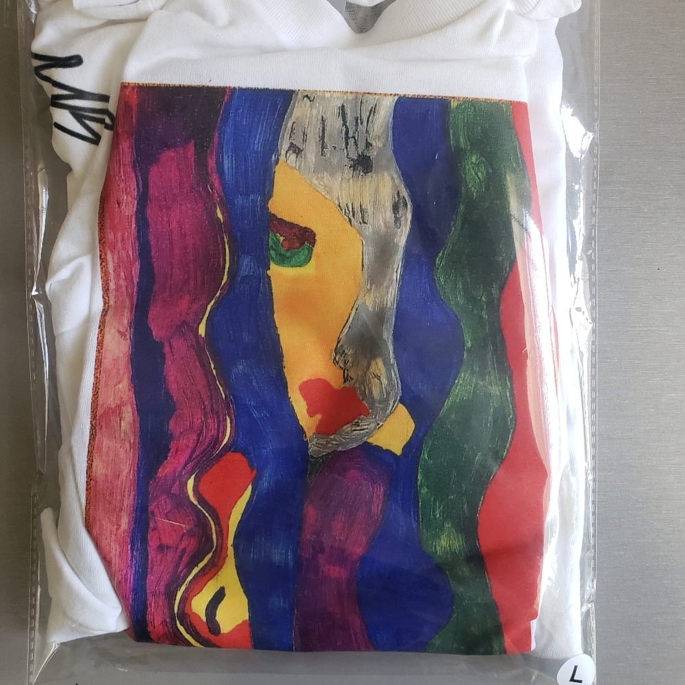 Picture Sculpture Graphic Design T-Shirt